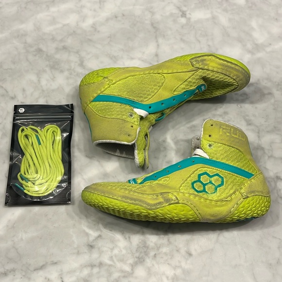RUDIS wrestling shoes. Mens 9 / Women’s 10.5. Lime green. - Picture 1 of 7